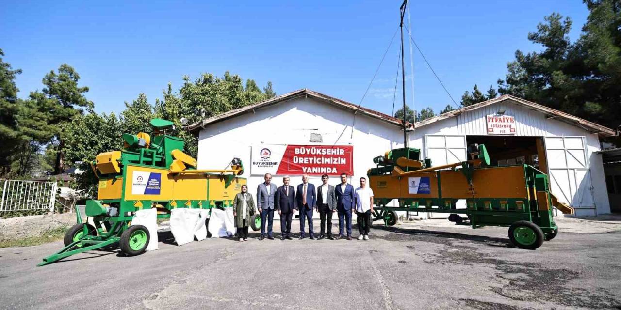 Acıpayamlı Çiftçilere 2 Adet Tohum Eleme Makinesi Hibe Edildi