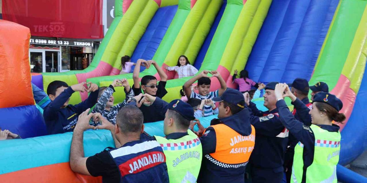 Jandarmadan ’akil Kadın İle Güvenli Toplum’ Proje Uygulaması