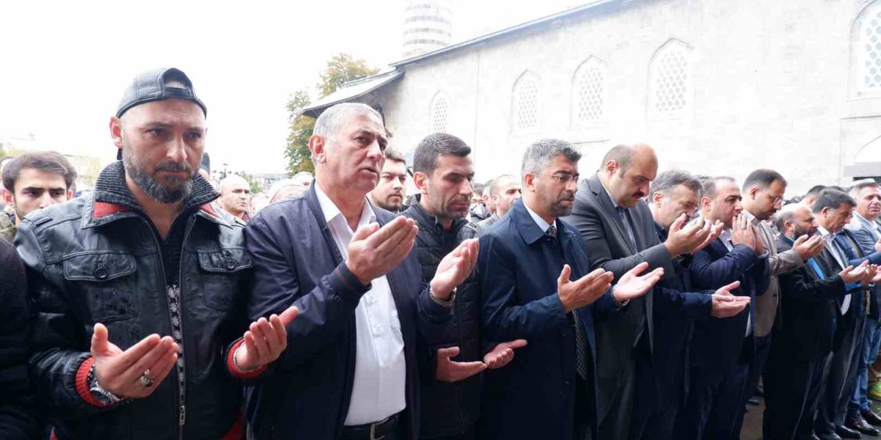 Filistin’de Hayatını Kaybedenler İçin Erzurum’da Gıyabi Cenaze Namazı Kılındı