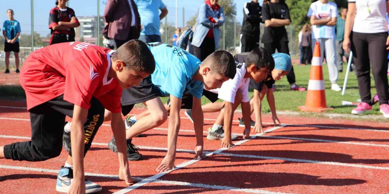 Edremit’te Okullarda Cumhuriyet’in 100. Yıl Coşkusu Başladı
