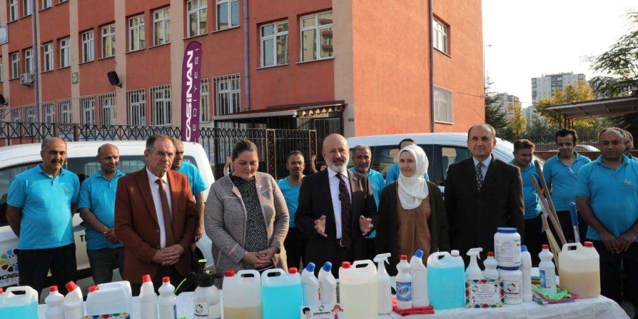 Başkan Çolakbayrakdar, “Rutinin Dışında Çevreye Ve İnsana Fark Katacak Hizmetler Yapıyoruz”