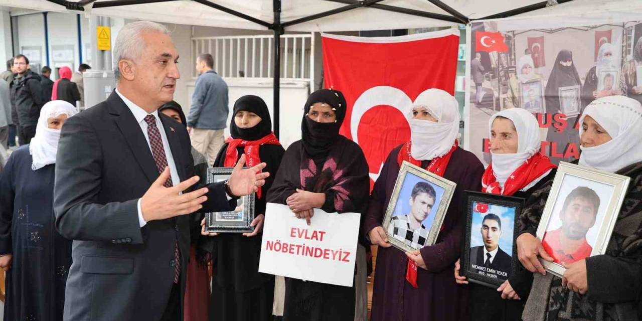 Muş Valisi Çakır: “Terörü Bitirecek Olan Da Sizlerin Bu Haklı Çığlıklarıdır”