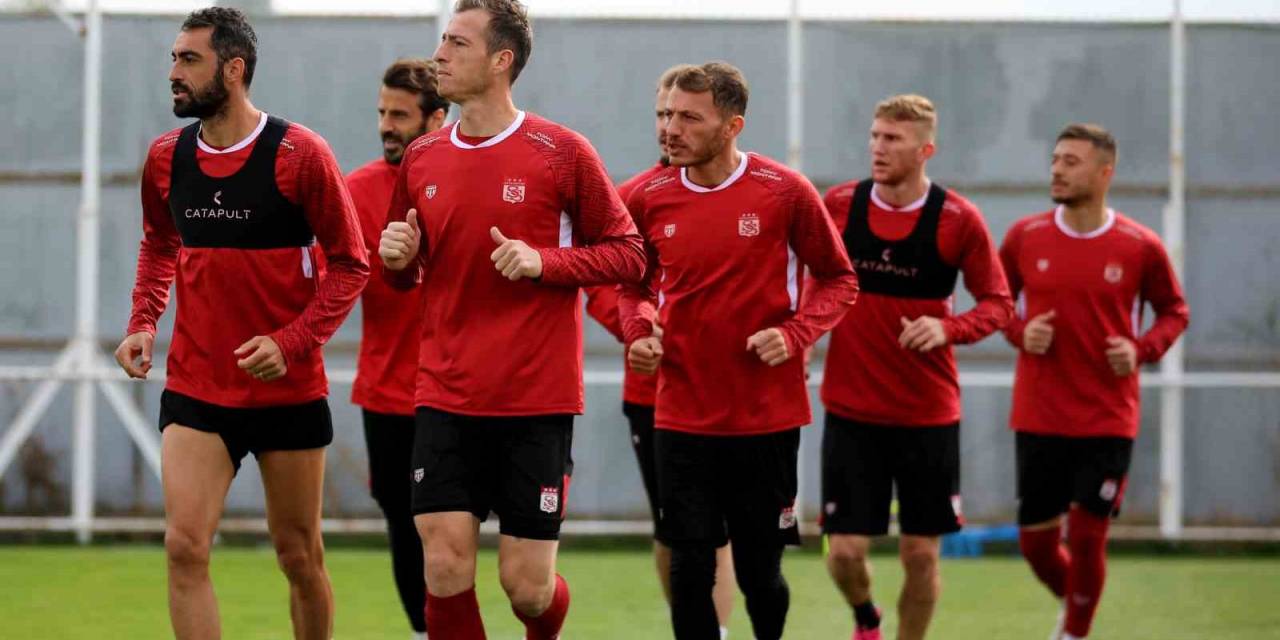 Sivasspor’da Kasımpaşa Mesaisi Sürüyor