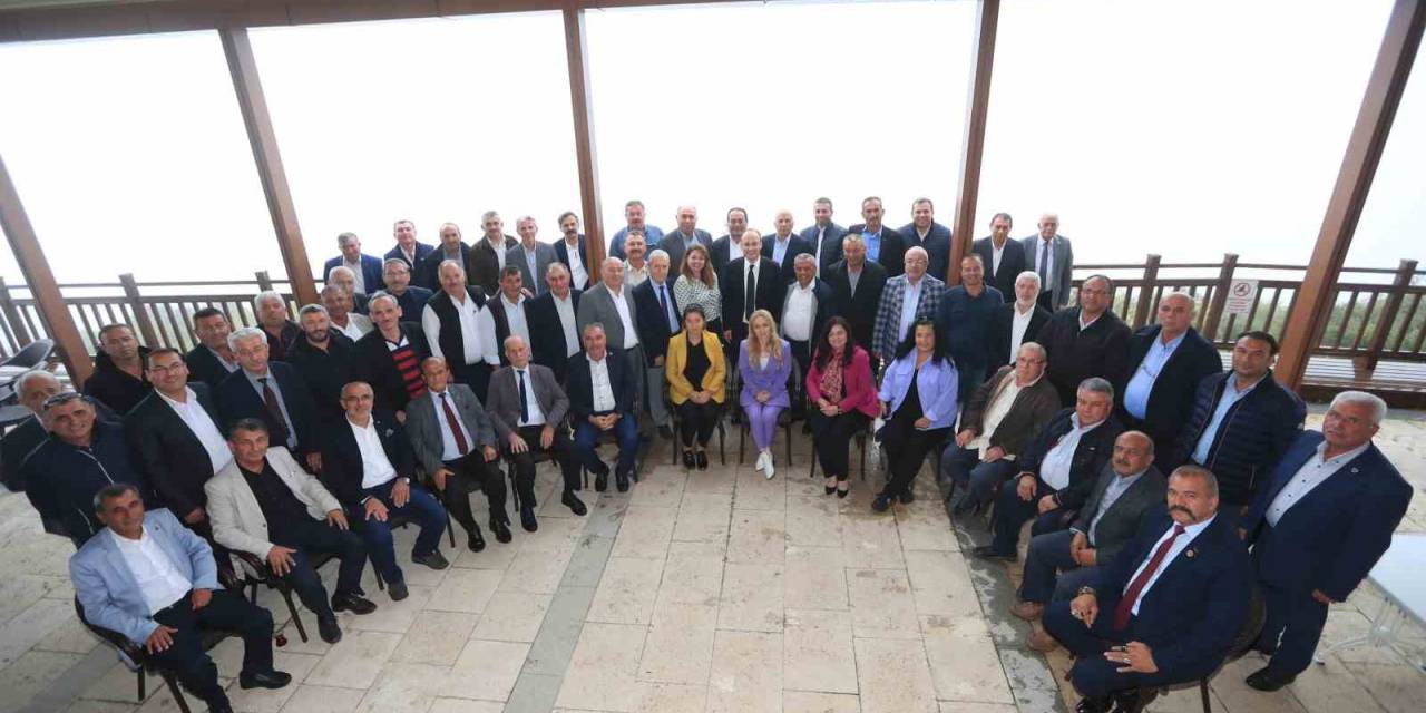 Başkan Avni Örki Muhtarlarla Buluştu