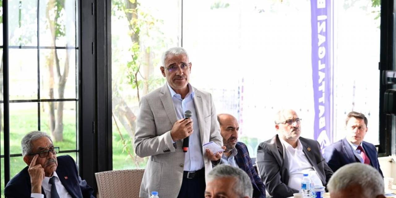 Güder Muhtarların Gününü Kutladı