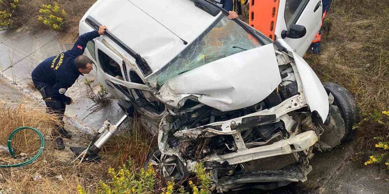 Yalova’da Beton Mikseri Otomobille Çarpıştı: 2 Yaralı