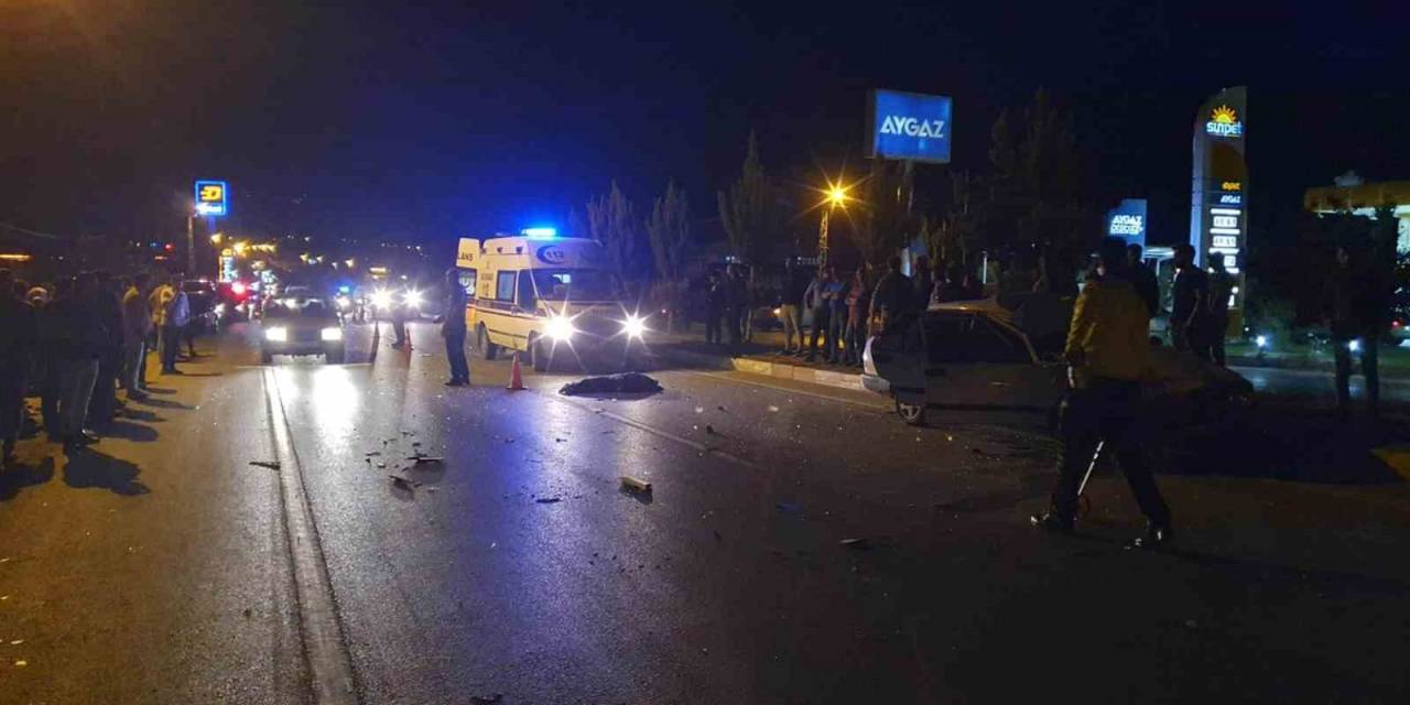 Mersin’de Motosiklet İle Otomobil Çarpıştı: 1 Ölü, 4 Yaralı