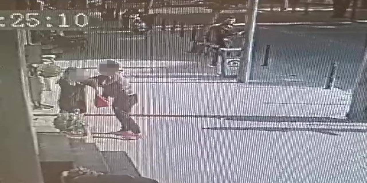 Saçından Tuttuğu Kadını Dakikalarca Sürükledi
