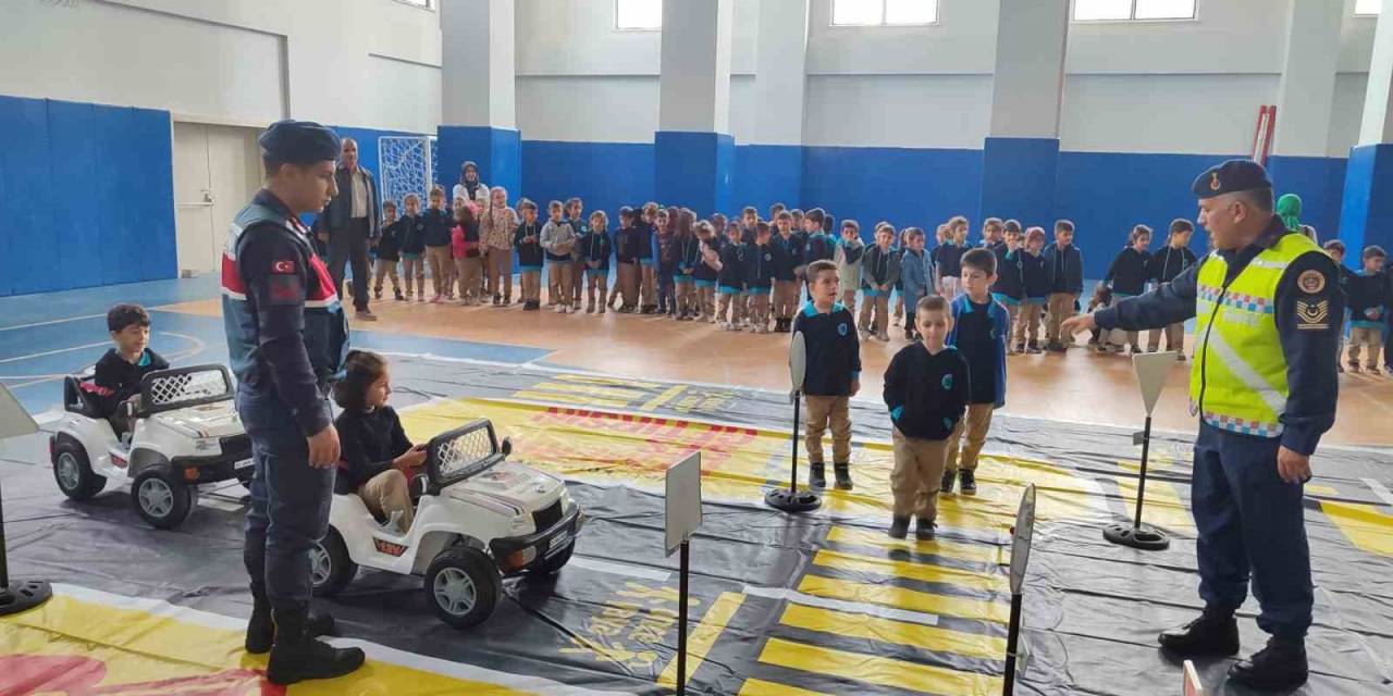 Elazığ’da 548 Öğrenciye Trafik Eğitimi Verildi