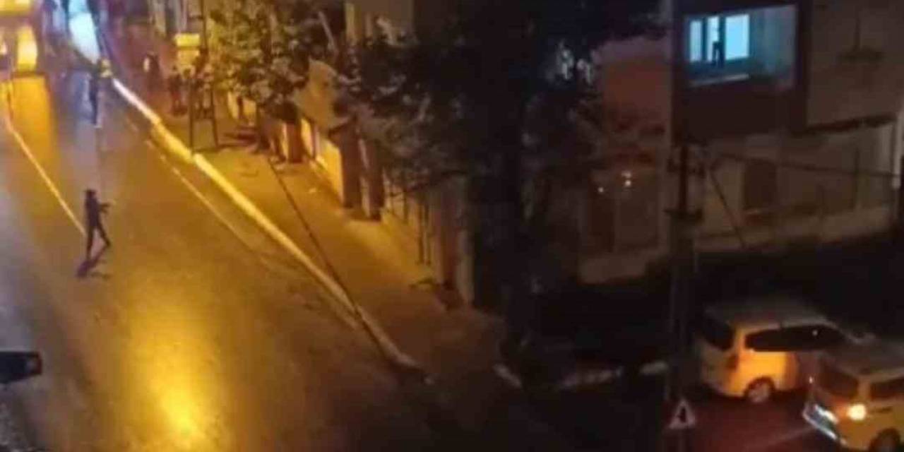 Sultanbeyli’de Husumetli İki Komşu Ailenin Kavgasında Silahlar Konuştu: 1 Yaralı