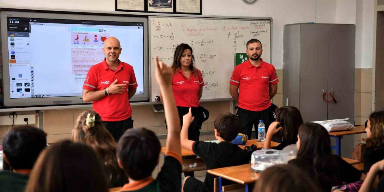 Öğrencilere Afet Eğitimi Ve Tatbikatı