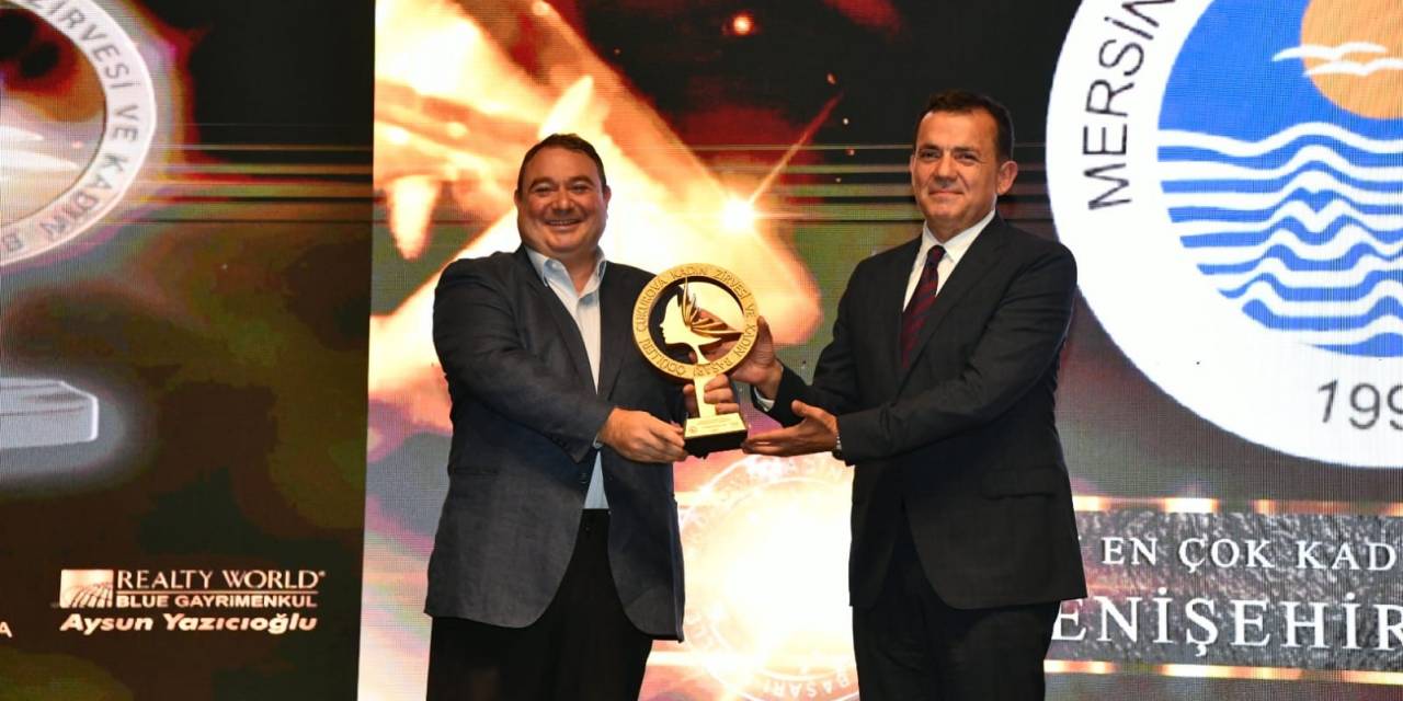 Başkan Özyiğit’e ’yılın En Çok Kadın Yönetici İstihdamı Sağlayan Belediye’ Ödülü