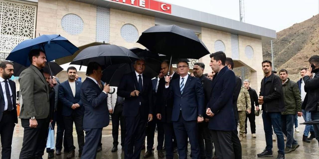 Bakan Ersoy’dan, Kapıköy Gümrük Kapısı’na Ziyaret