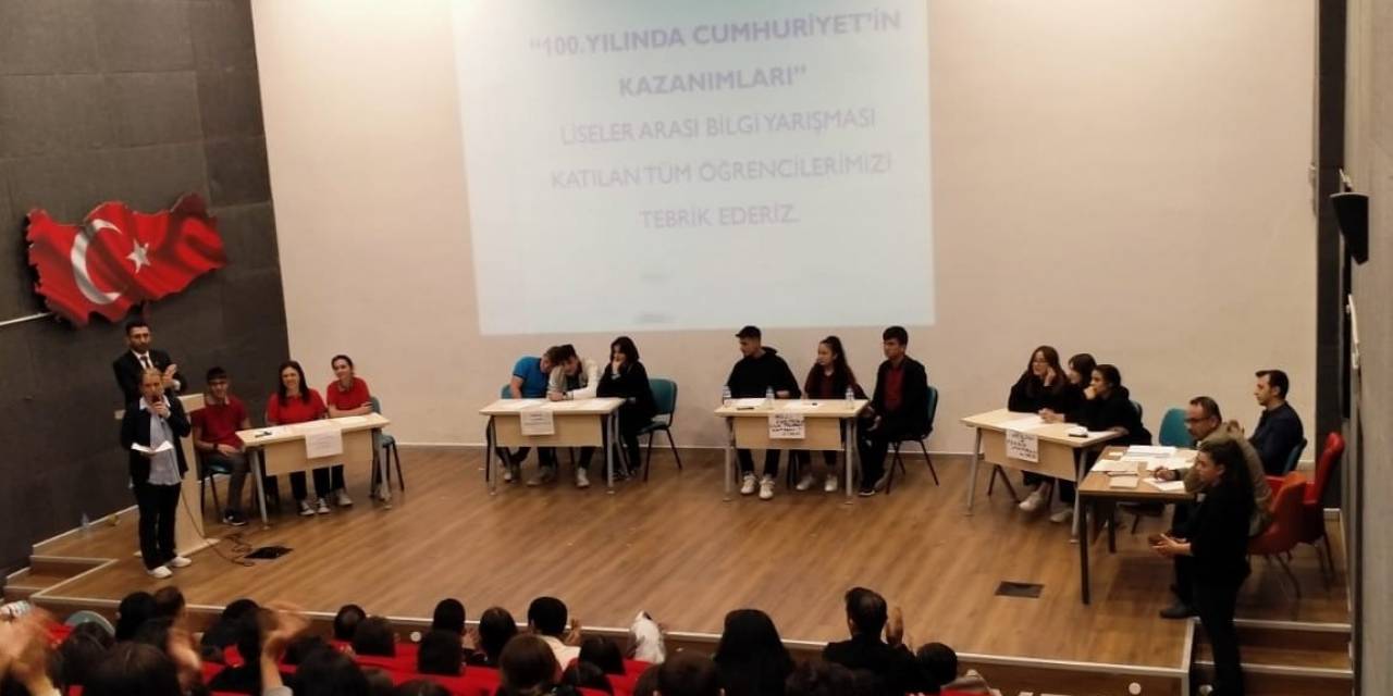 Sarıgöl’de Liseler Arası Bilgi Yarışması Yapıldı