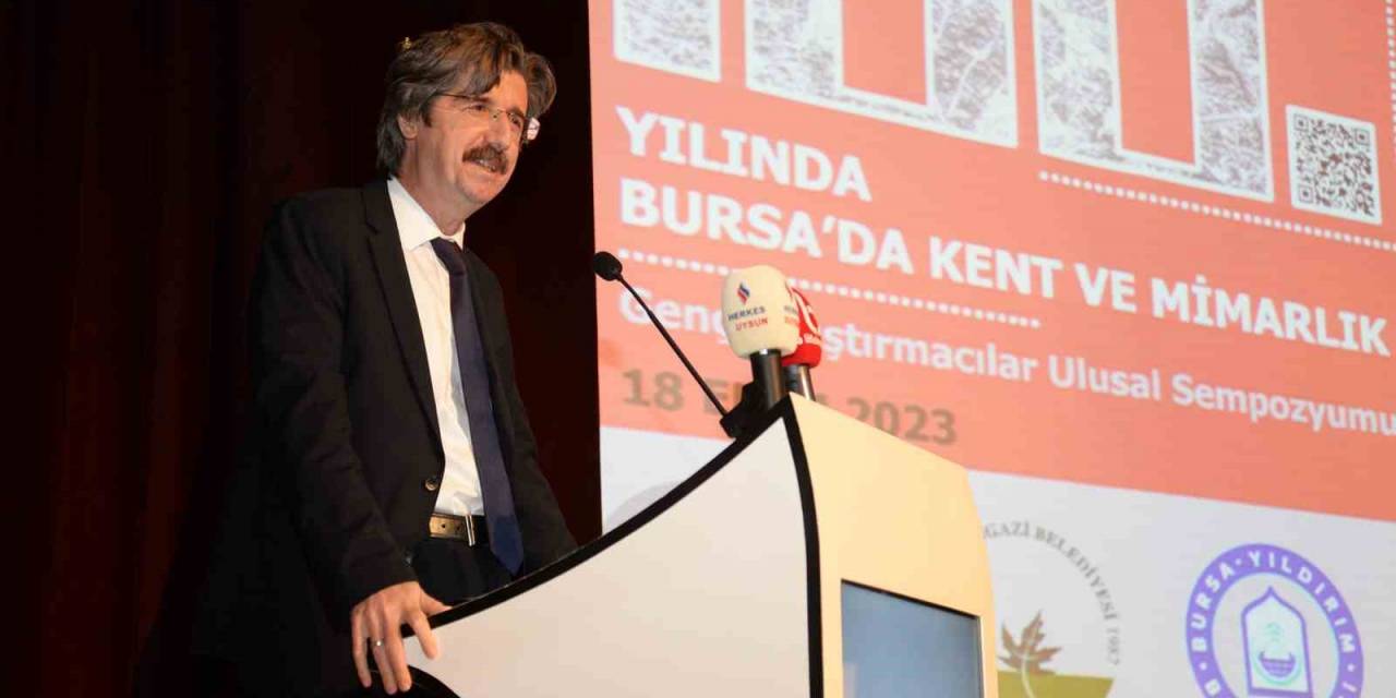 Cumhuriyet’in 100. Yılında Bursa’da Kent Ve Mimarlık Konuşuldu