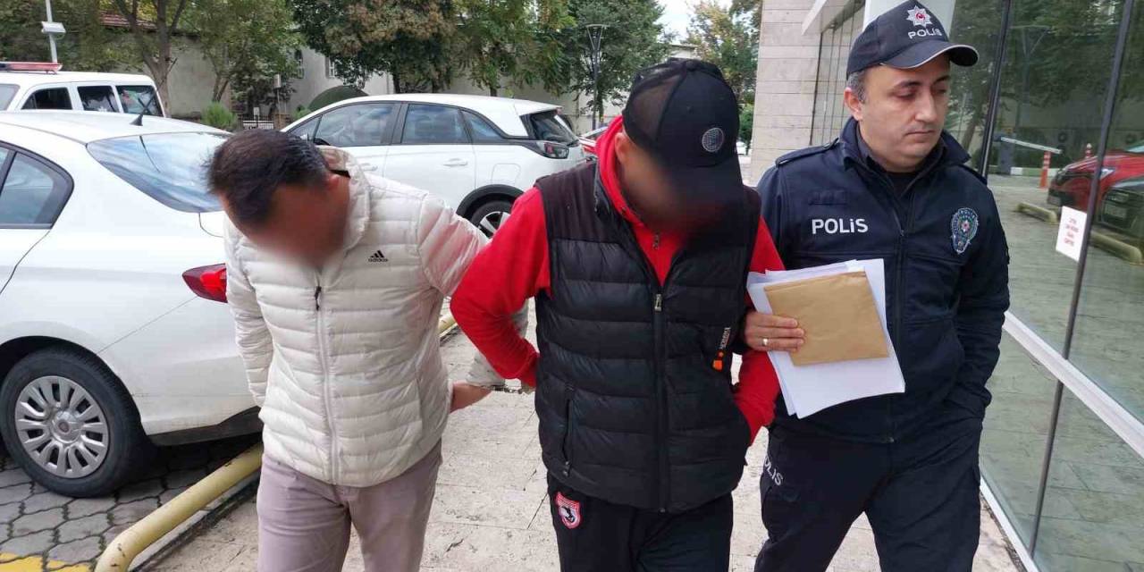 İnşaatın Deposundan Hırsızlık Yapan 2 Kişi Yakalandı