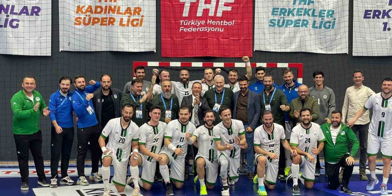 Sakarya Büyükşehir Hentbol Son Şampiyonu Sahasında Devirdi