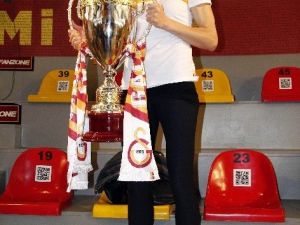 Galatasaray, Nevriye Yılmaz İle Sözleşme Yeniledi