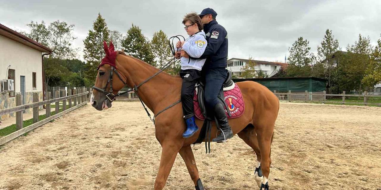 Ata Binmenin Heyecanını Yaşadılar