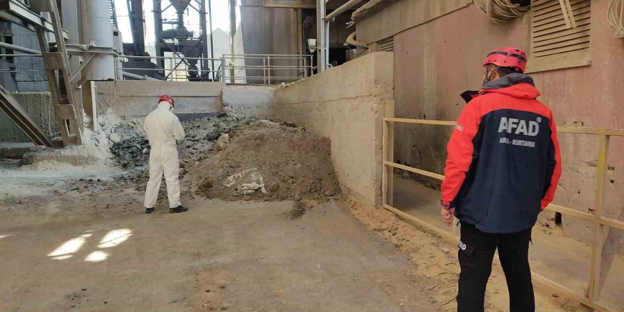 Çimento Fabrikasında Patlama: 1 Yaralı