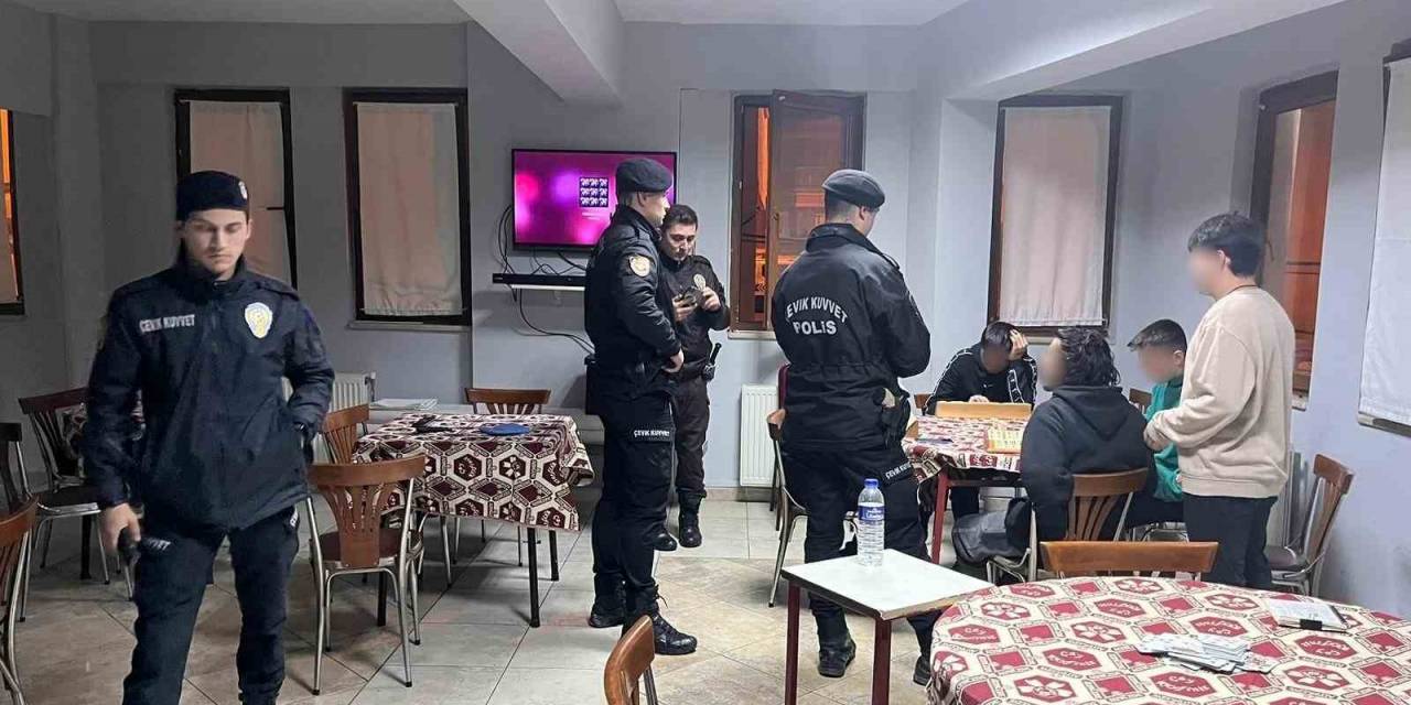 Bursa Polisinin Uygulamaları Devam Etti