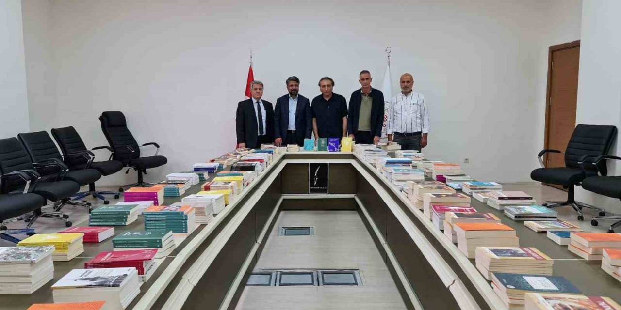 Adıyaman Kültür Ve Turizm Müdürlüğü’nden Kitap Kampanyasına Destek