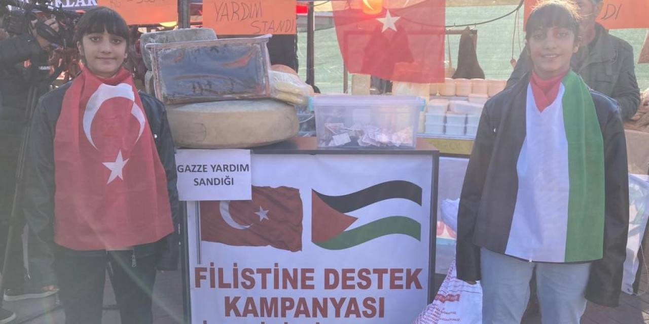 Karslı İkizler Kumbaralarındaki Parayı Gazze’ye Bağışladı