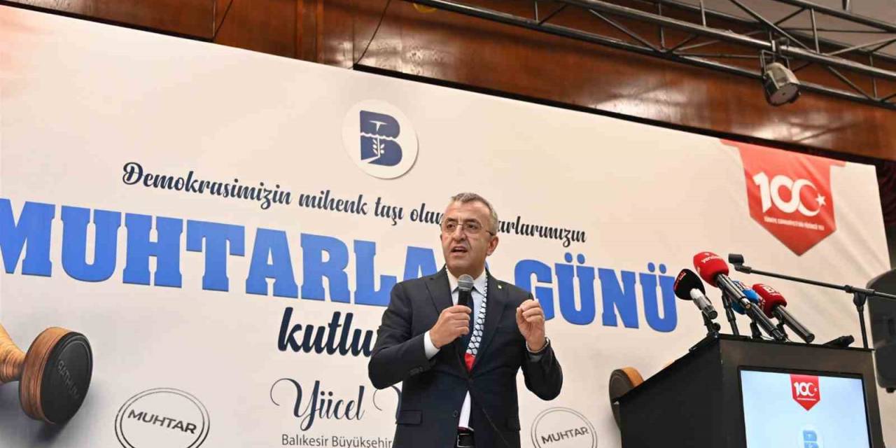 Başkan Yücel Yılmaz 20 İlçenin Muhtarlarıyla Bir Araya Geldi