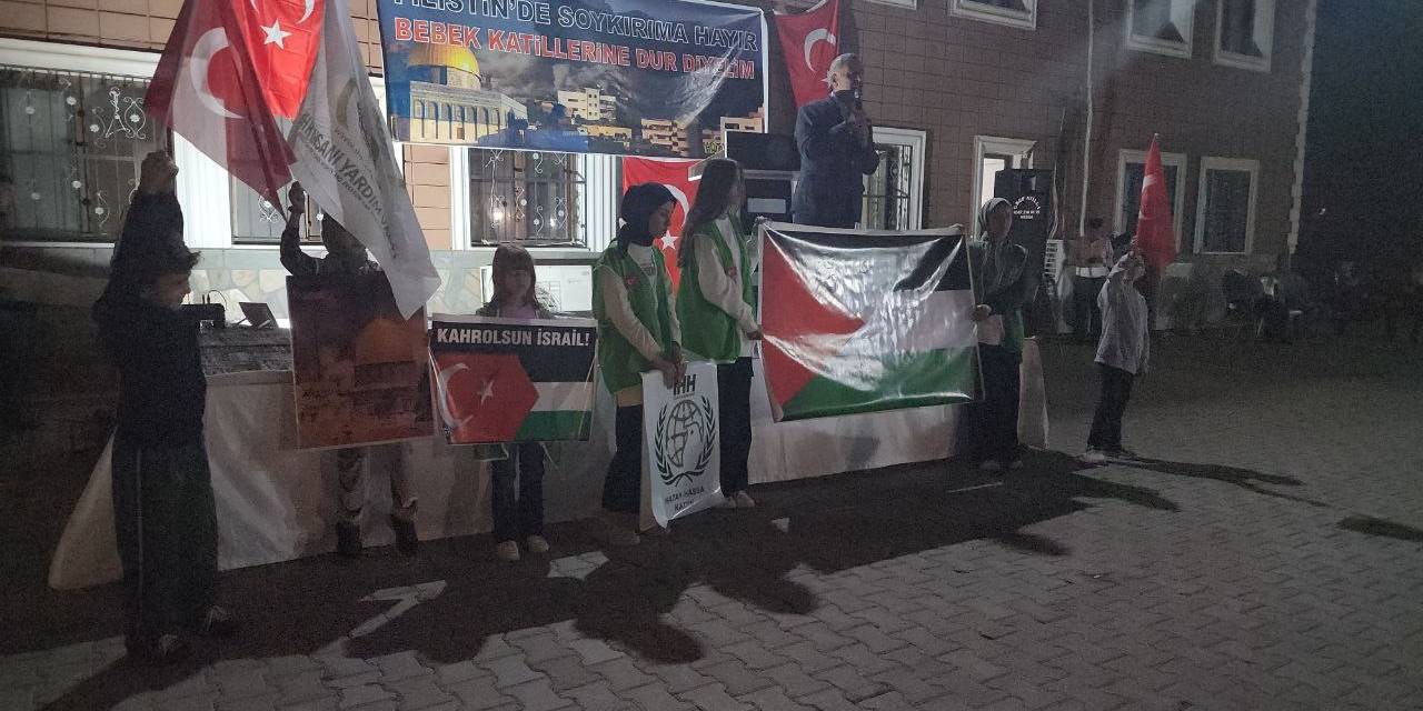 Depremzedeler, İsrail Zulmüne Tepki İçin Bir Araya Geldi