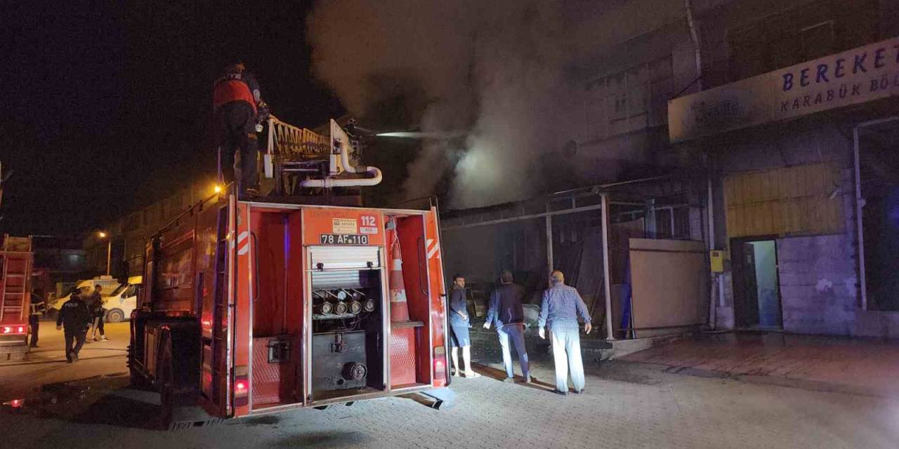 Karabük’te Mobilya Atölyesinde Çıkan Yangın Söndürüldü