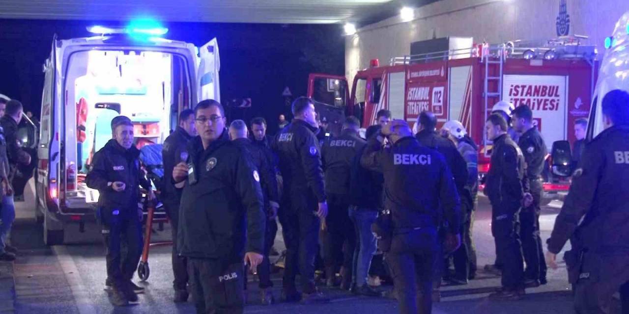 Alkollü Sürücü Hafriyat Kamyonuyla Dehşet Saçtı: 2 Polis Ağır Yaralı