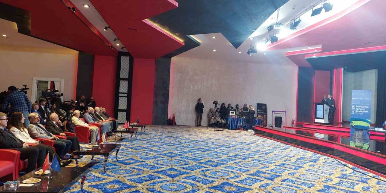 Türkiye’nin Tanıtımı İçin Stratejiler Akademik Olarak Ele Alındı