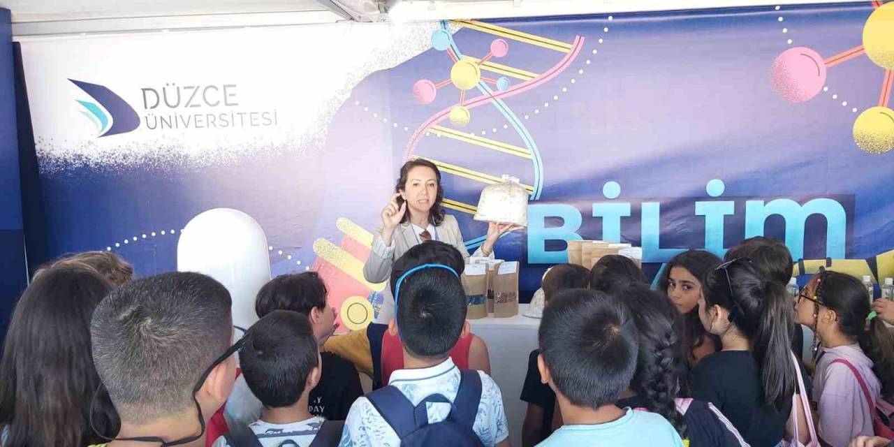 Bilim Festivalinde Düzce Üniversitesi’ne Yoğun İlgi