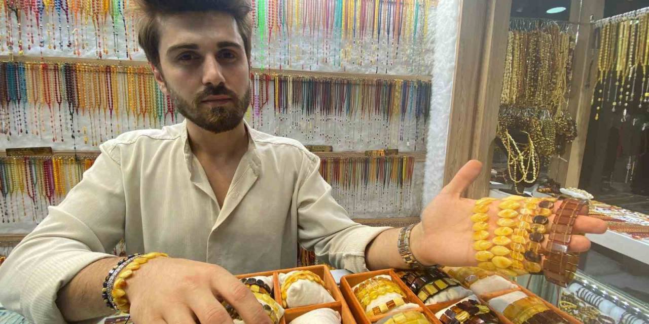 Damla Kehribar Kolyelere İlgi Gün Geçtikçe Artıyor