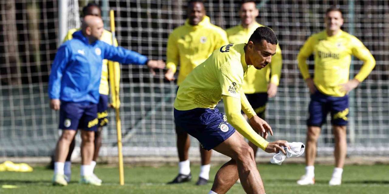 Fenerbahçe, Hatayspor Maçı Hazırlıklarını Sürdürdü