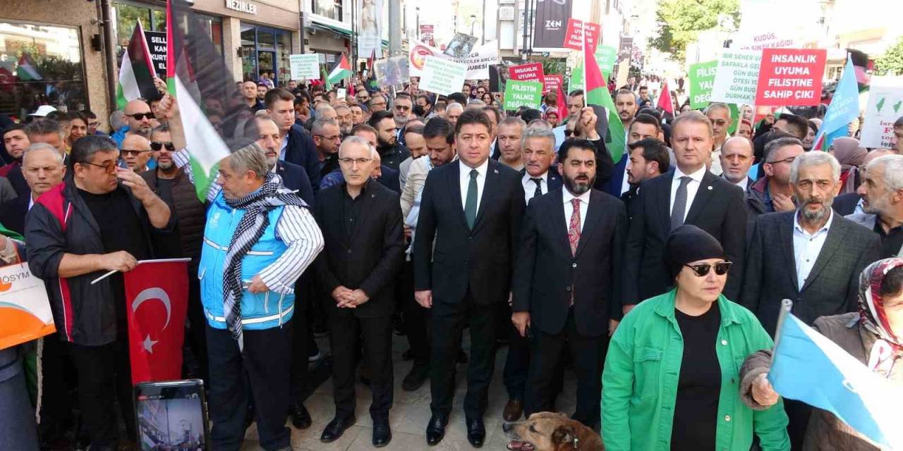 Ordu’da Yüzlerce Kişi Filistin’e Destek İçin Yürüdü