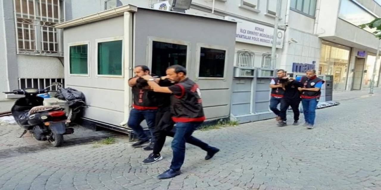 Kur’an-ı Kerim Yakanlardan Biri Kazada Öldü, Diğeri 10 Ay Hapis Aldı
