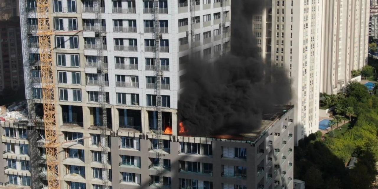 Ataşehir’de İnşaat Halindeki Rezidansta Yangın