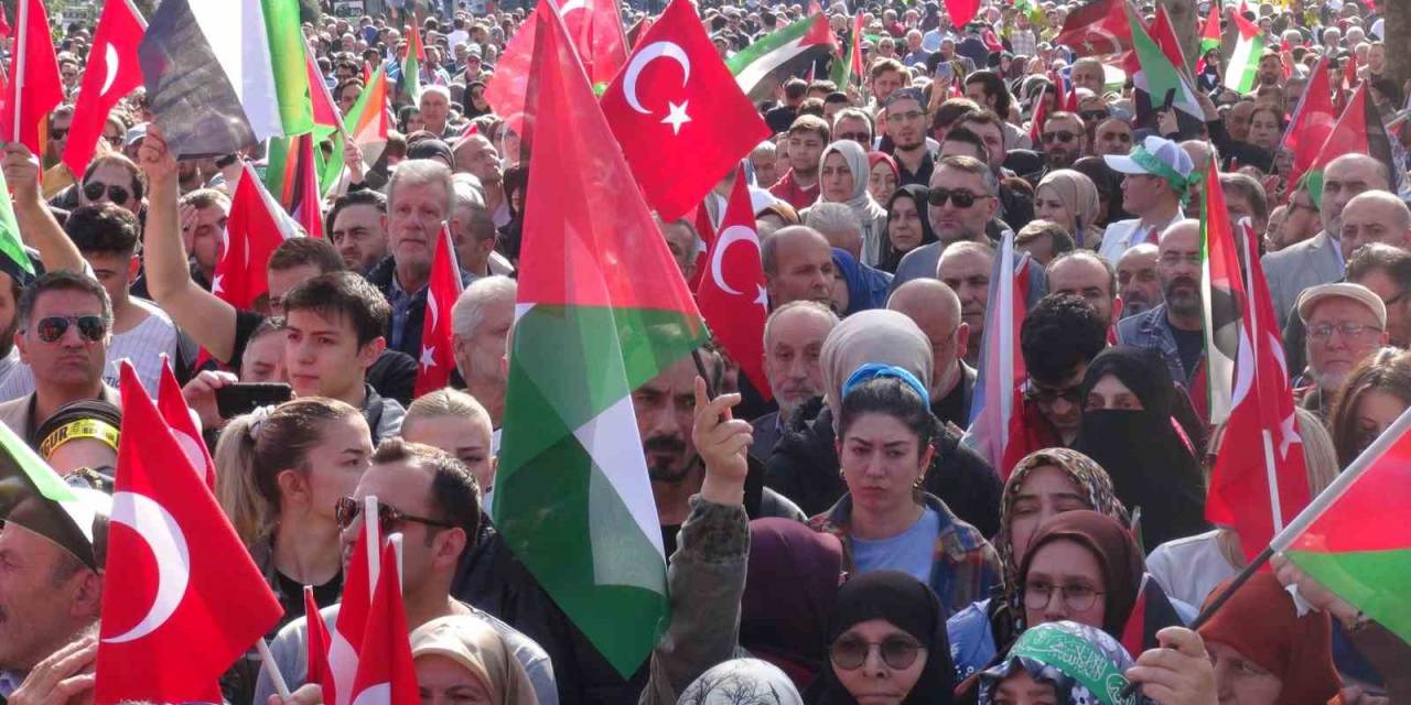 Binlerce Kişi İsrail’e Tepki İçin Sokağa Döküldü