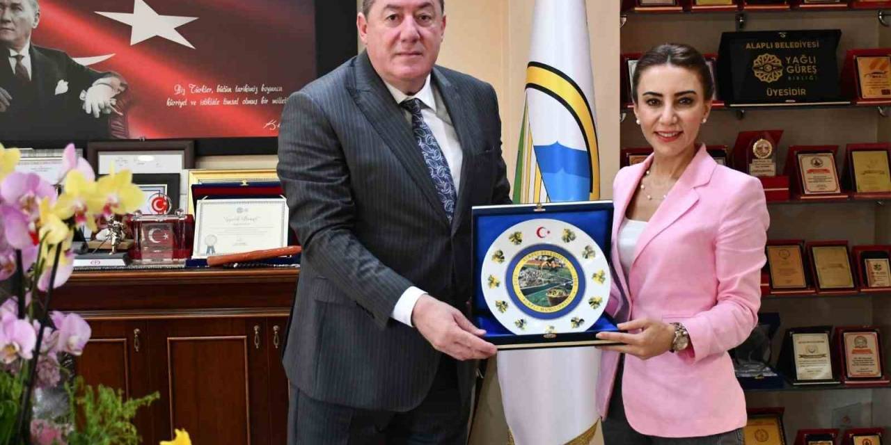 İbb Daire Başkanı Tekin’i Ziyaret Etti