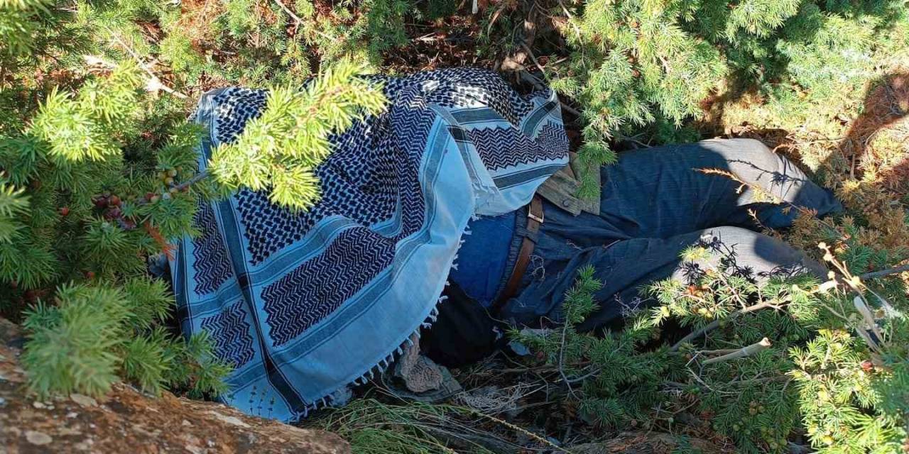 Gece Keklik Avına Giden Şahıs Sabah Ölü Bulundu