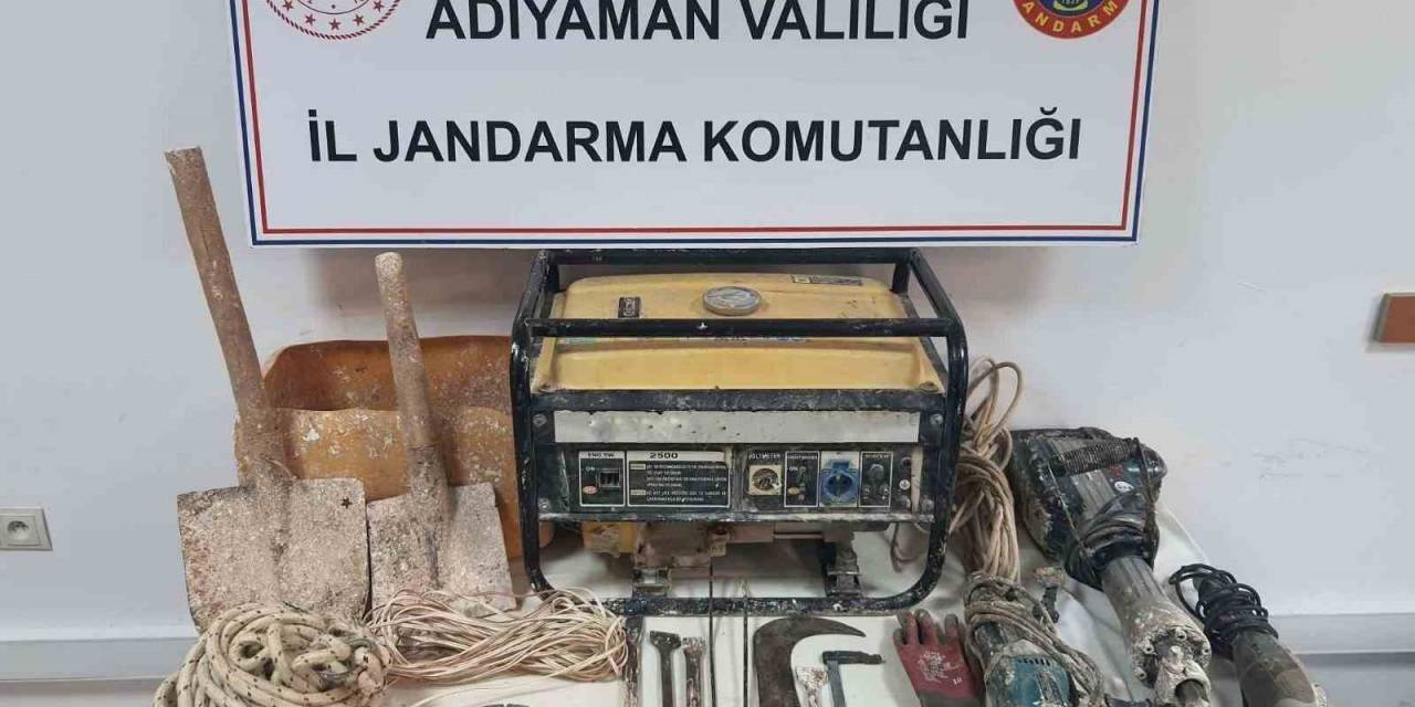Sit Alanında Kaçak Kazıya Jandarma Operasyonu