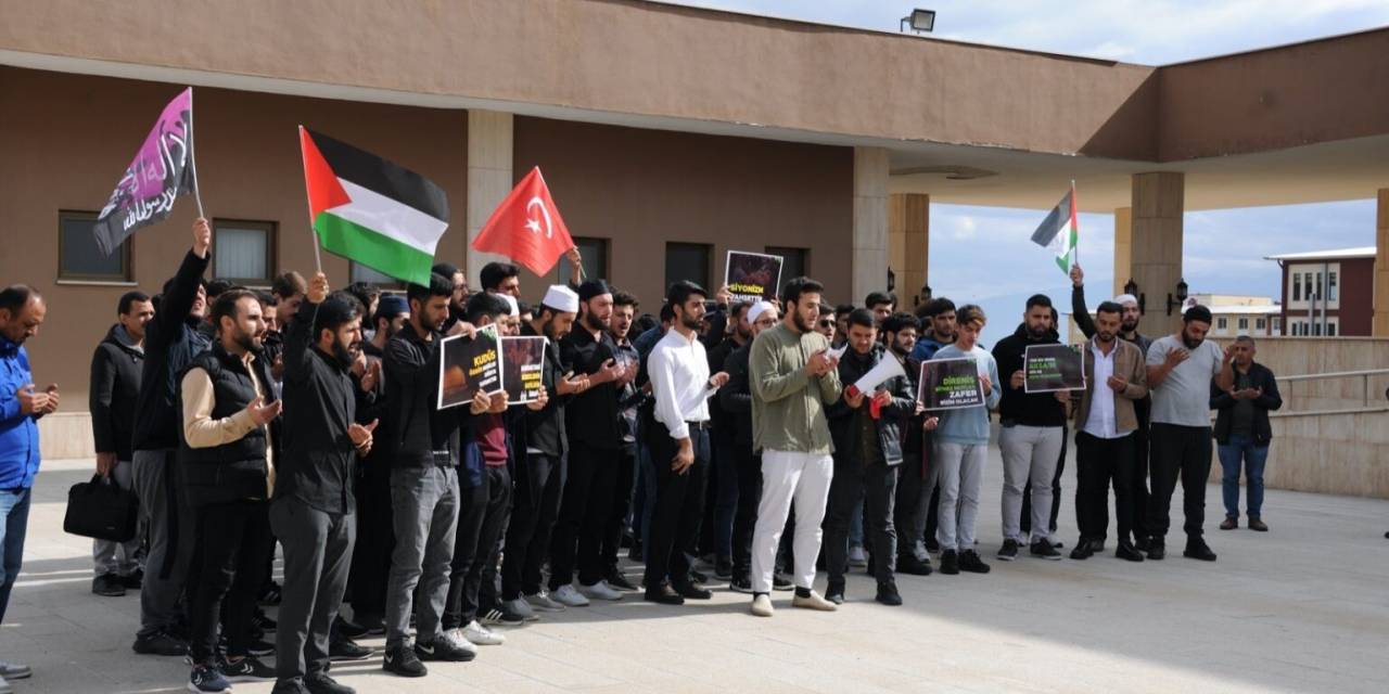 Ebyü Öğrencilerinden Filistin’e Destek Açıklaması