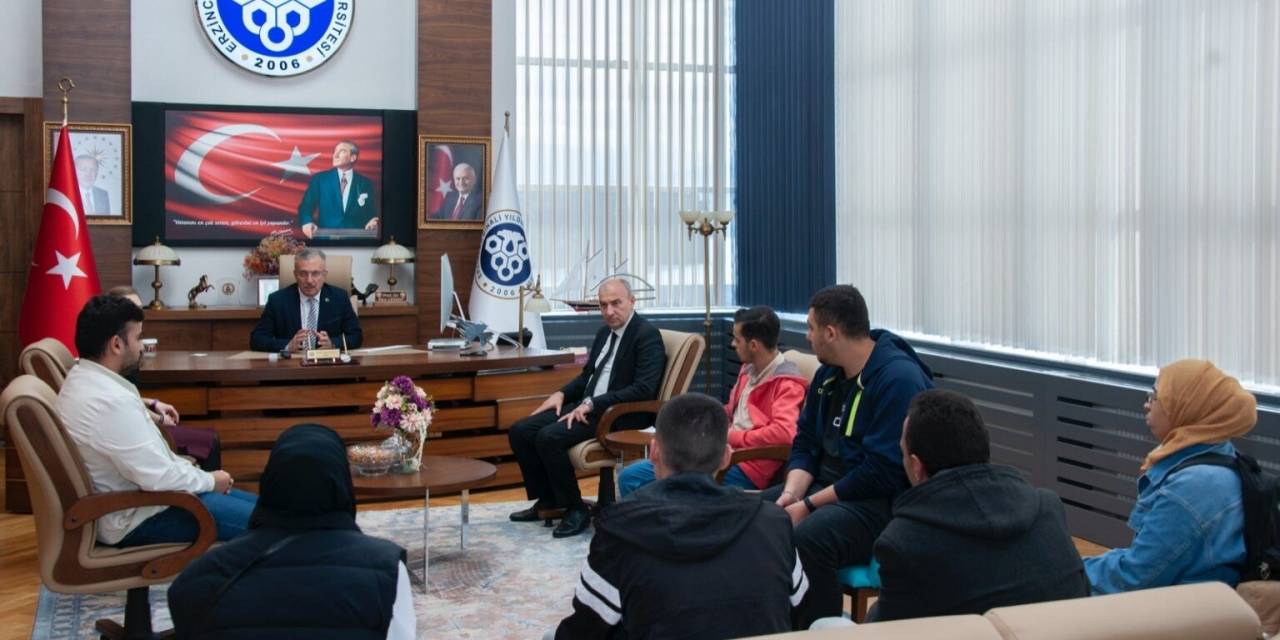 Rektör Levent, Ebyü’de Eğitim Gören Filistinli Öğrencileri Ağırladı