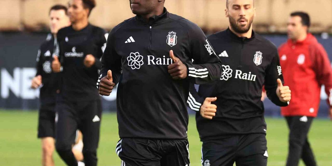 Beşiktaş, Galatasaray Maçı İçin Kampa Girdi