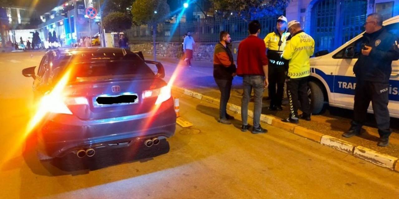 Balıkesir’de ’asayiş Ve Trafik Huzur’ Operasyonu