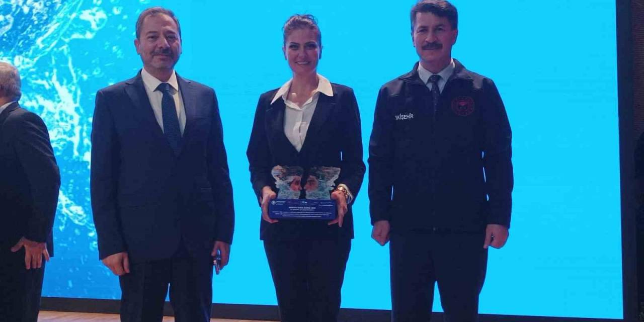 Dünya Gıda Günü’nde Eskişehirli Kadın Çiftçiye Anlamlı Ödül