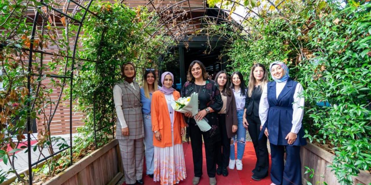 Akçakoca’da Polis Eşleriyle Buluştu