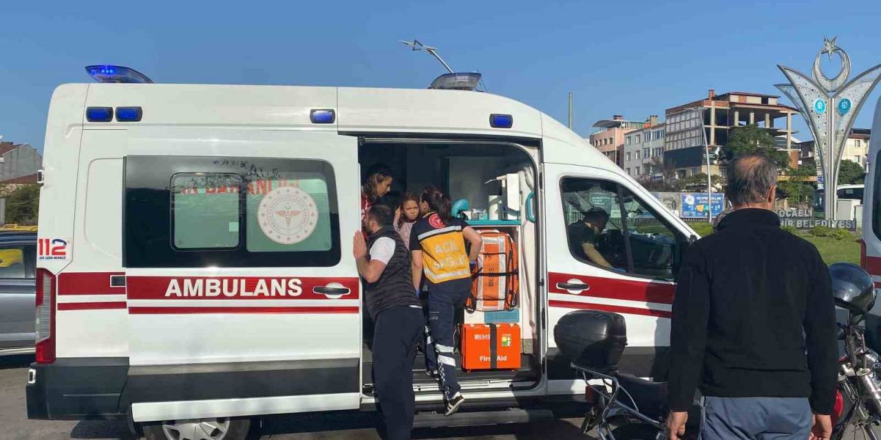 Otomobille Ticari Taksi Çarpıştı: 2’si Çocuk 4 Yaralı