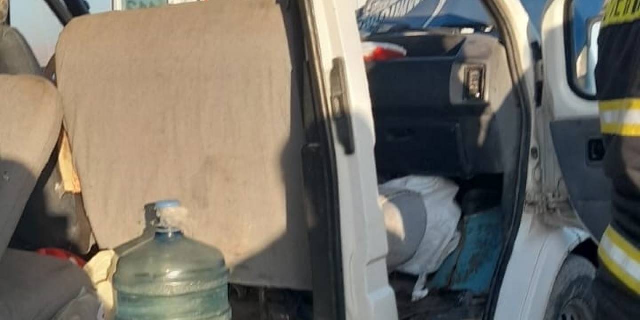 Tarım İşçilerini Taşıyan Minibüs İle Yakıt Tankeri Çarpıştı: 15 Yaralı